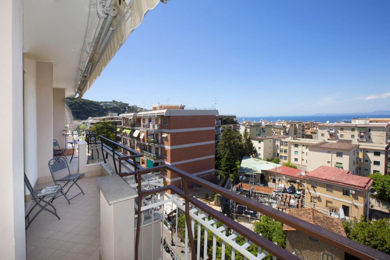 Amore Rentals - Appartamento Cielomare Sorrento Kültér fotó